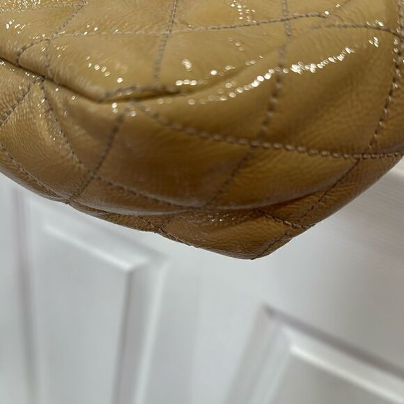 MICHAEL KORS PATENT SLOAN BAG BEIGE - Picture 5 of 14